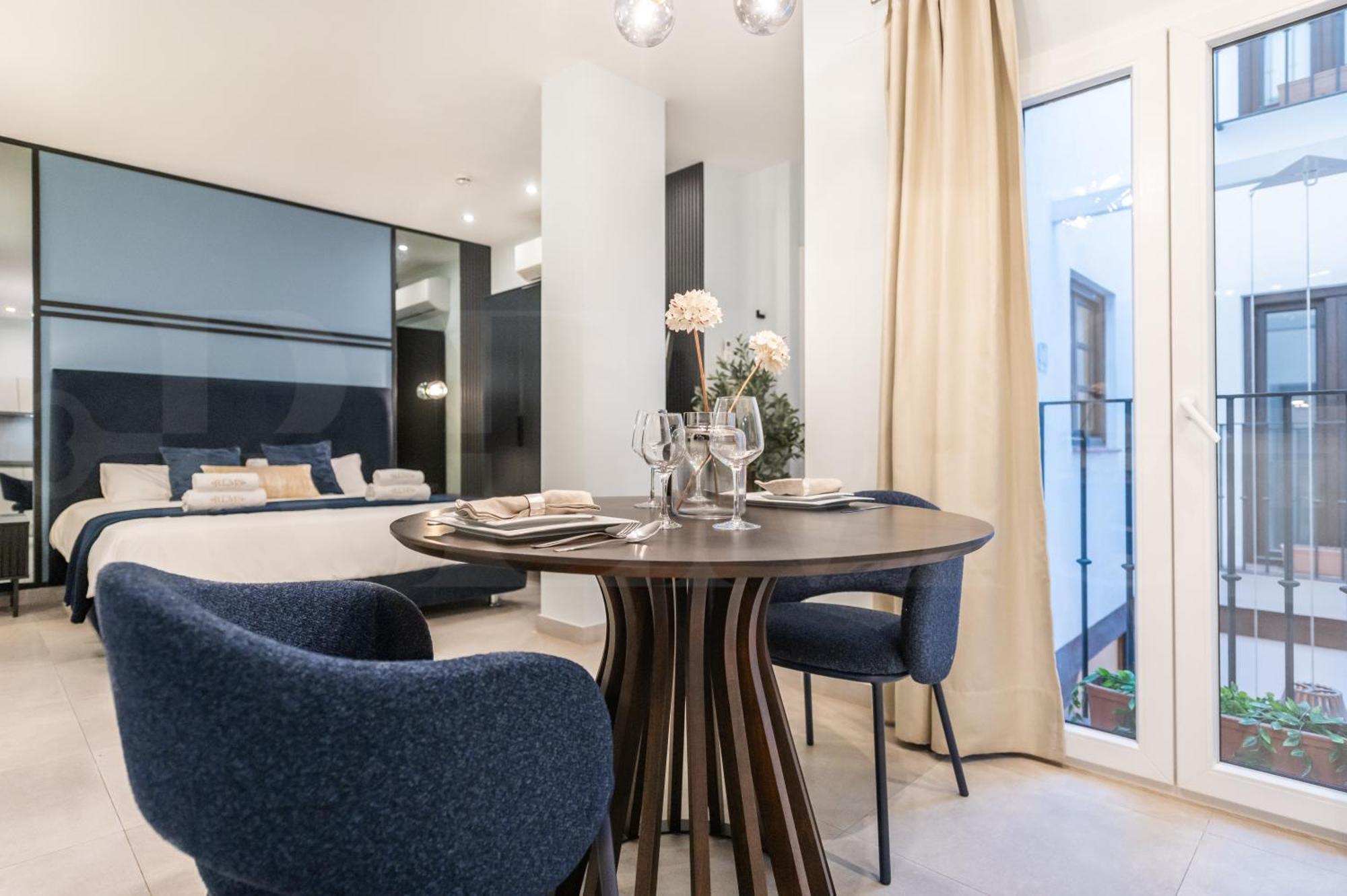 Intimate Studio In The Heart Of Malaga By Rems Luaran gambar