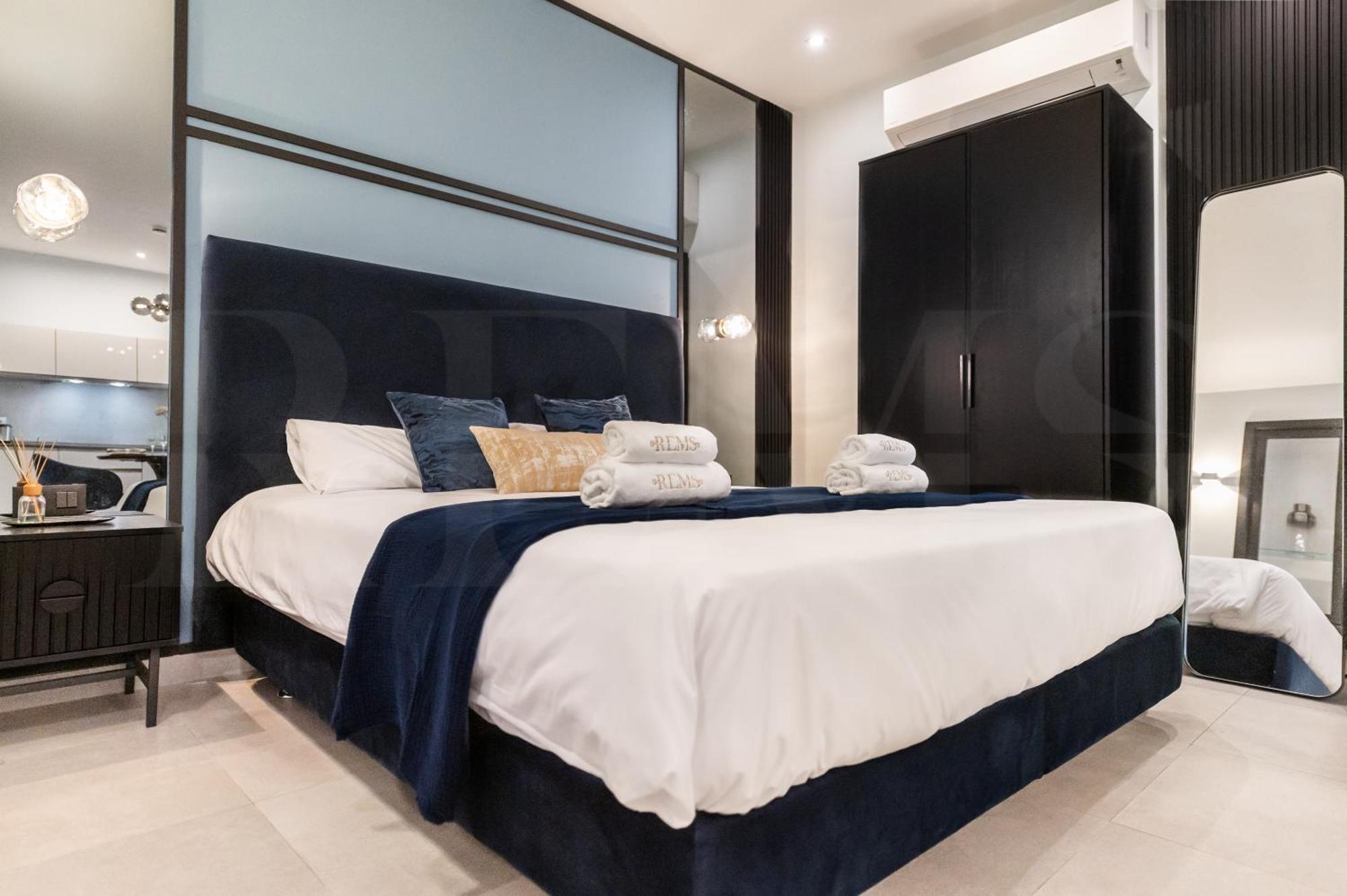 Intimate Studio In The Heart Of Malaga By Rems Luaran gambar
